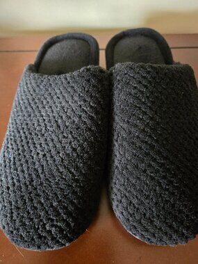 Isotoner ISOspa slippers